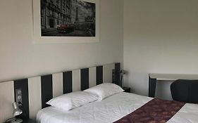 Logis Hotels - Hotel Restaurant L Enclos